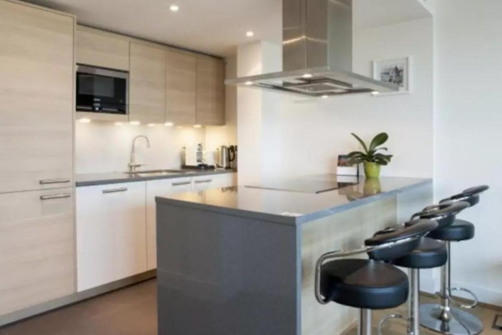 Апартаменти Luxury Modern 2Bd Flat In Centre Лондон Екстер'єр фото